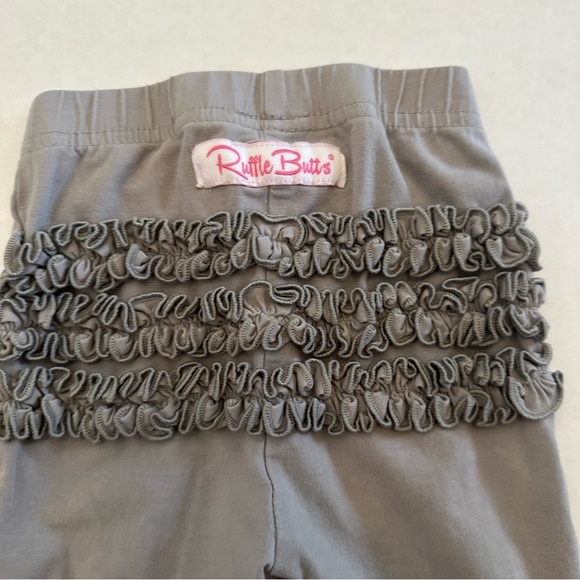 🌟3/$20🌟 Ruffle Butts cotton ruffle leggings. Size 6-12M. - Picture 5 of 5